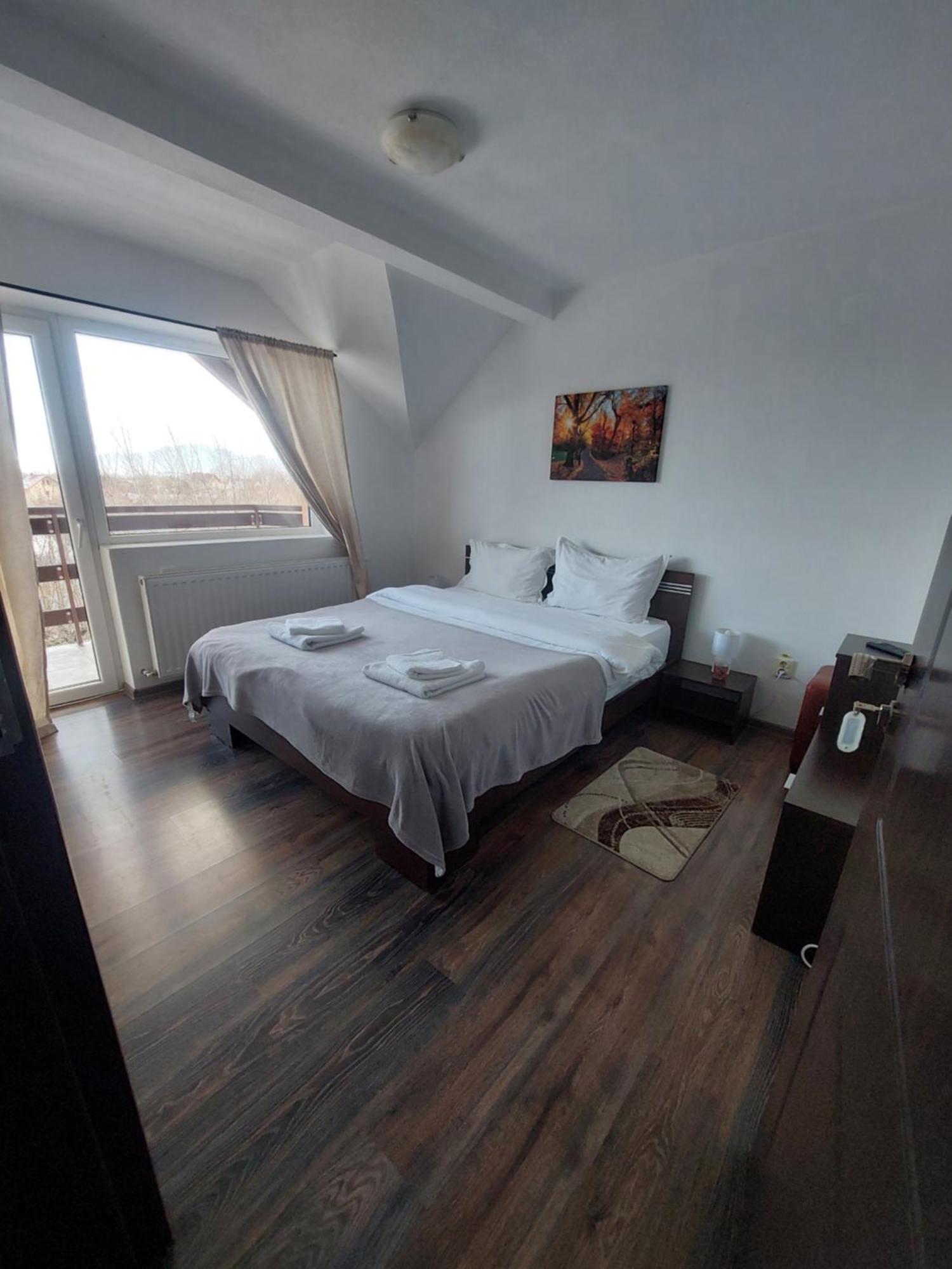 Casa Tamara Hotel Törcsvár Kültér fotó