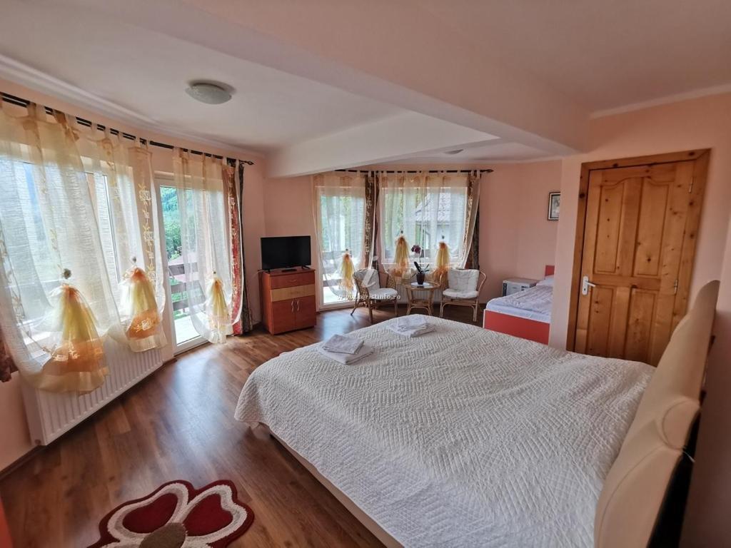 Casa Tamara Hotel Törcsvár Kültér fotó